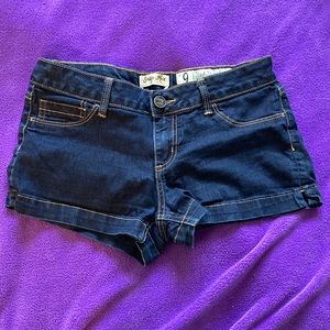 Dark Stretchy Jean Short-Shorts